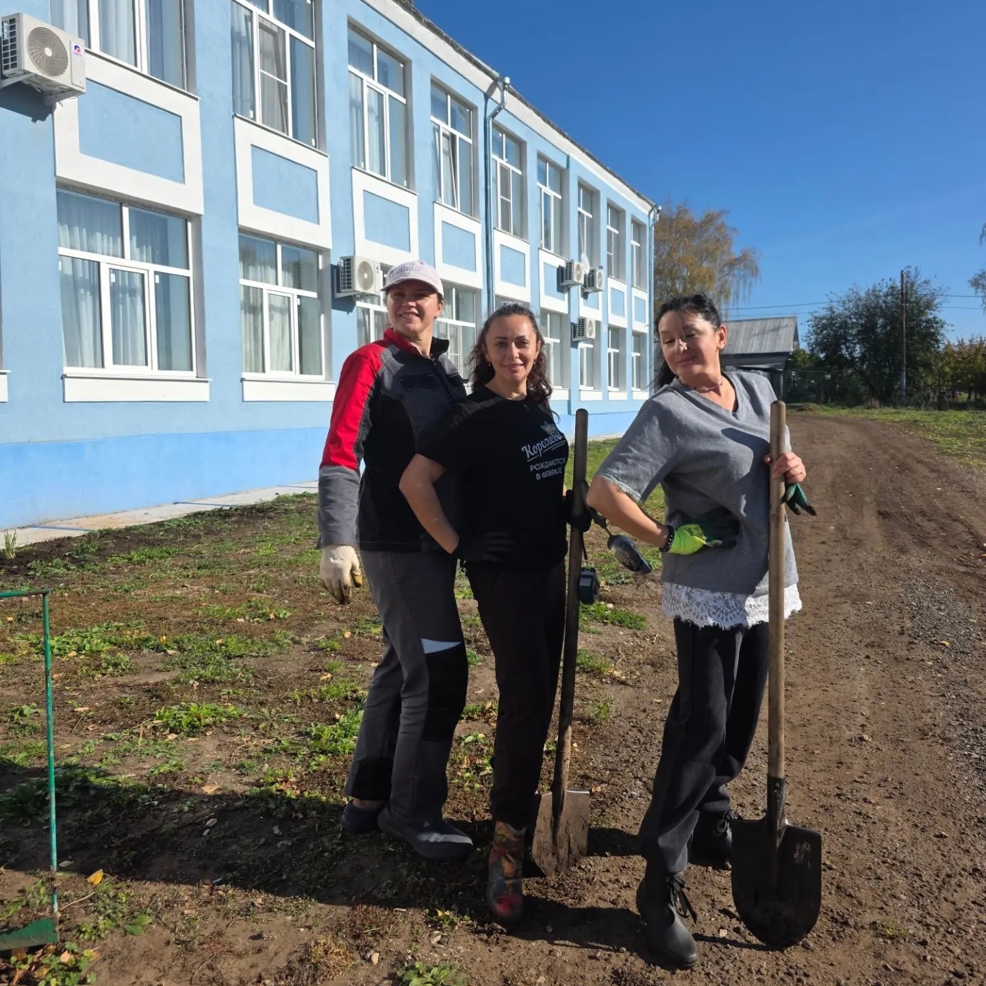 Посадка сада в Богородской обители